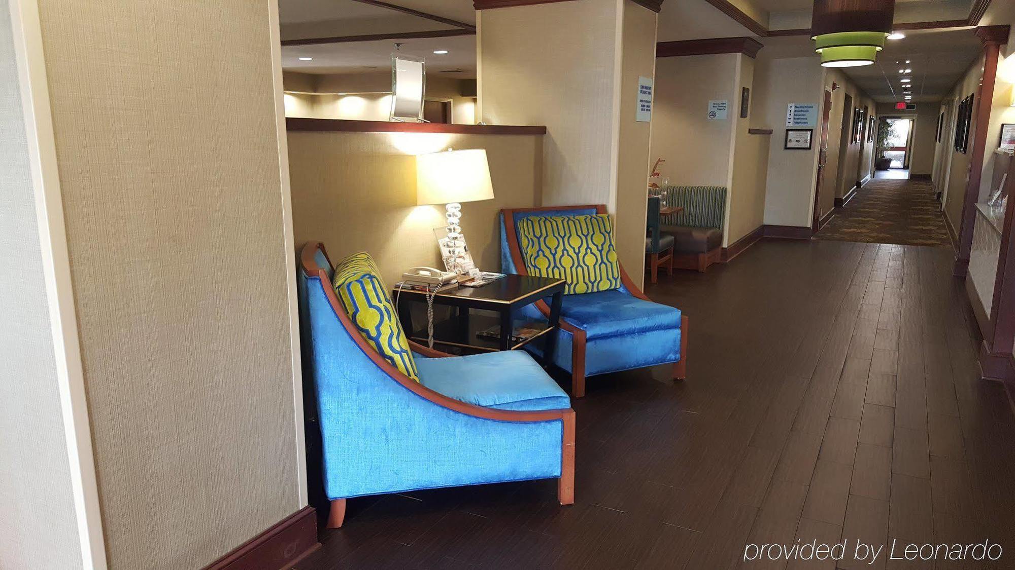 Holiday Inn Express & Suites Wilmington-University Center By Ihg Exterior foto